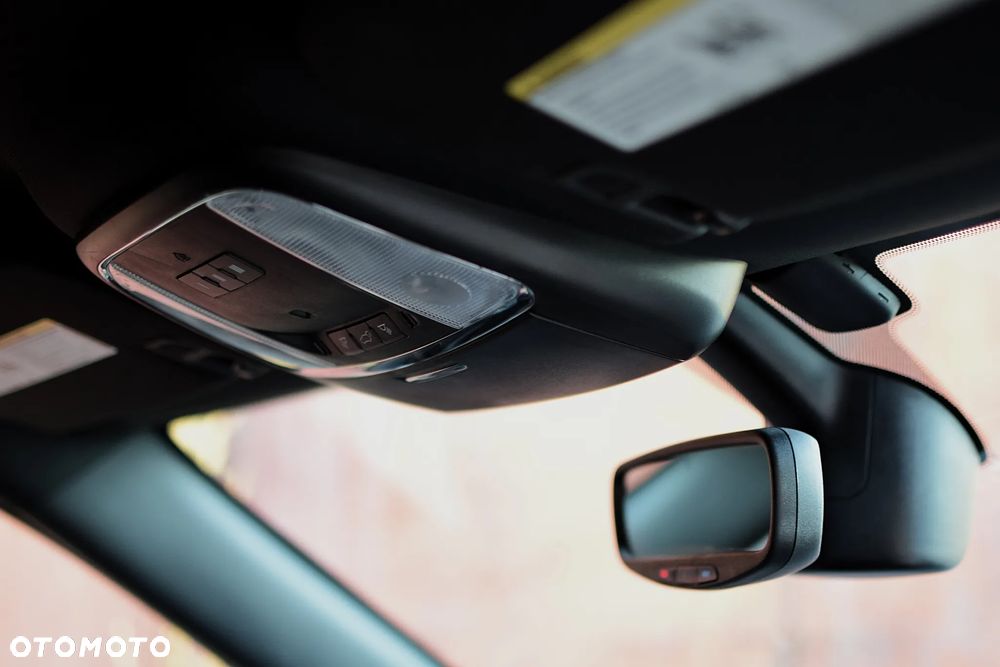 Jeep Grand Cherokee - 22