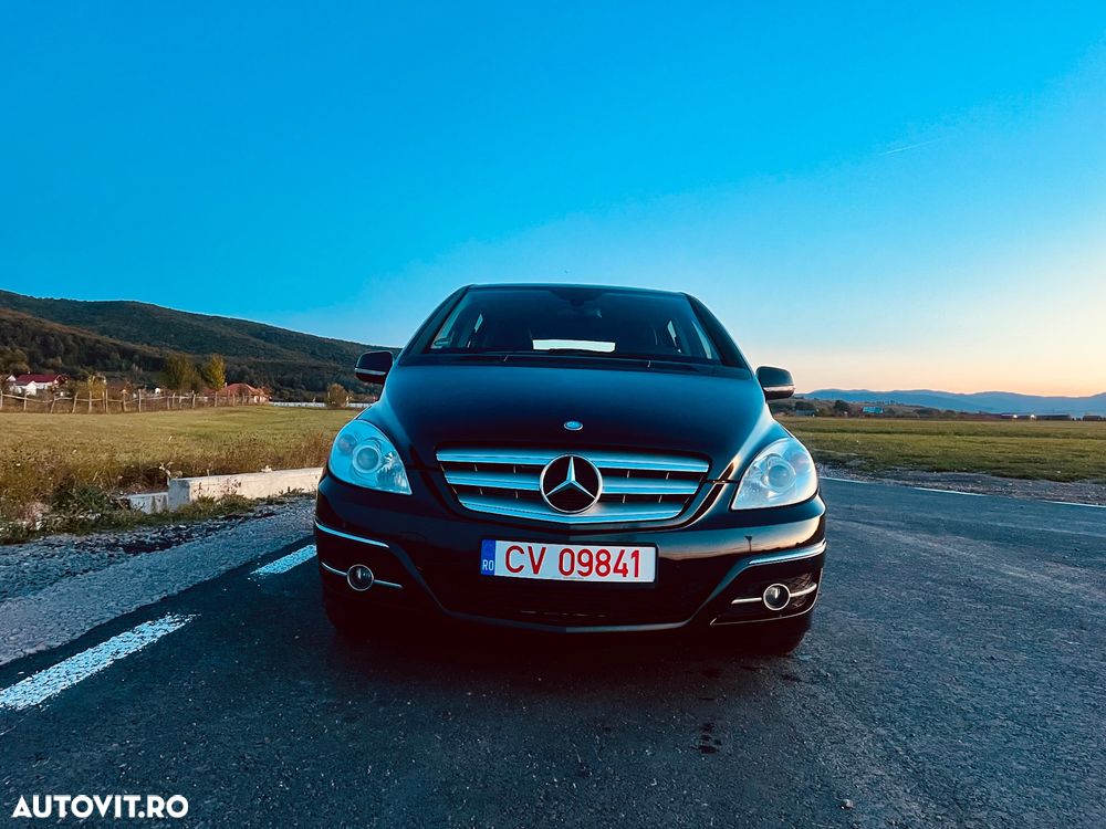 Mercedes-Benz B - 1