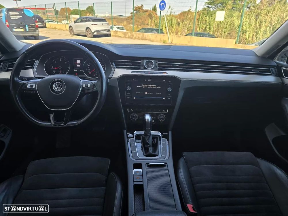 VW Passat 1.6 TDI Confortline DSG - 11