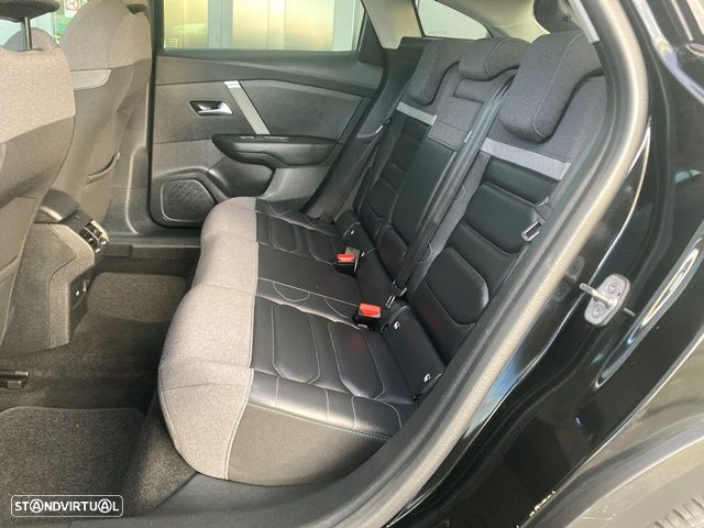 Citroën C4 PureTech 130 Stop&Start SHINE - 29