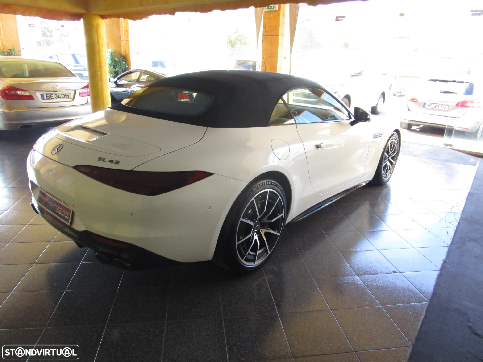 Mercedes-Benz SL 43 AMG Standard - 6