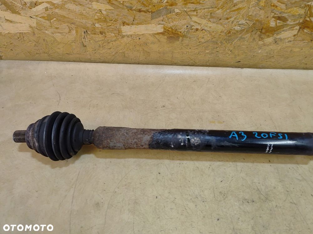 AUDI A3 8P 2.0 FSI PÓŁOŚ PRAWA - 2