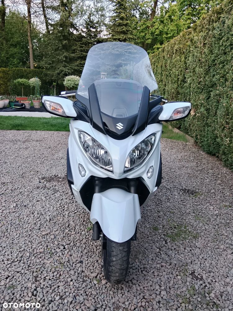 Suzuki Burgman - 5