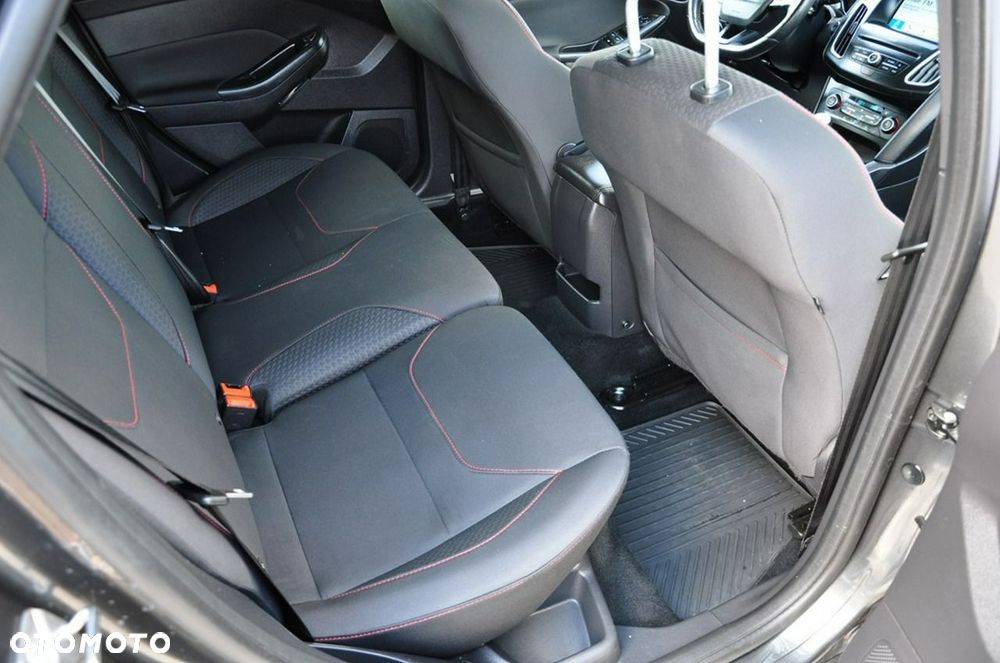 Ford Focus - 26