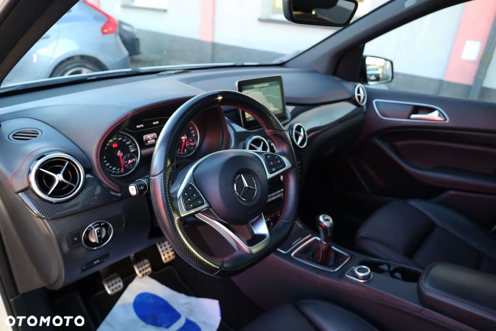 Mercedes-Benz Klasa B 200 UrbanStyle Edition - 8
