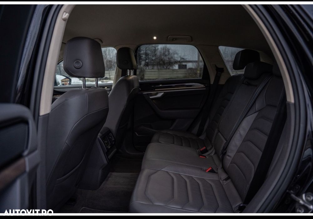Volkswagen Touareg V6 TDI Style - 12
