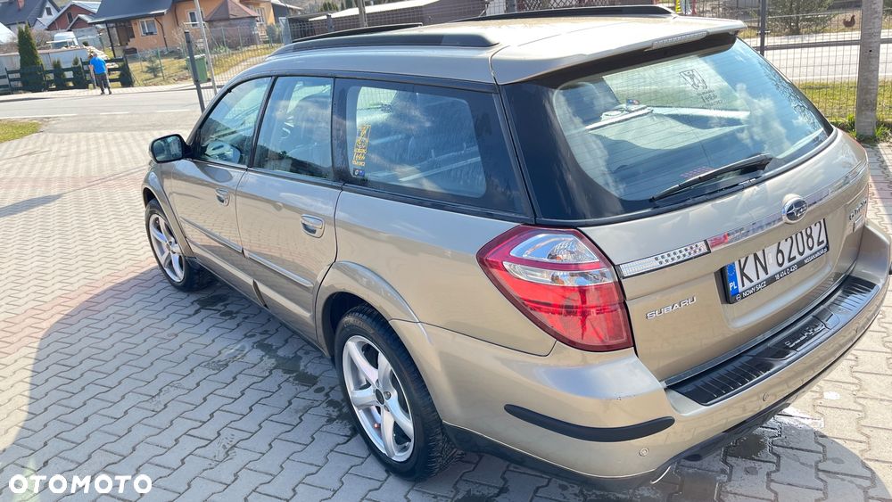 Subaru Outback - 6