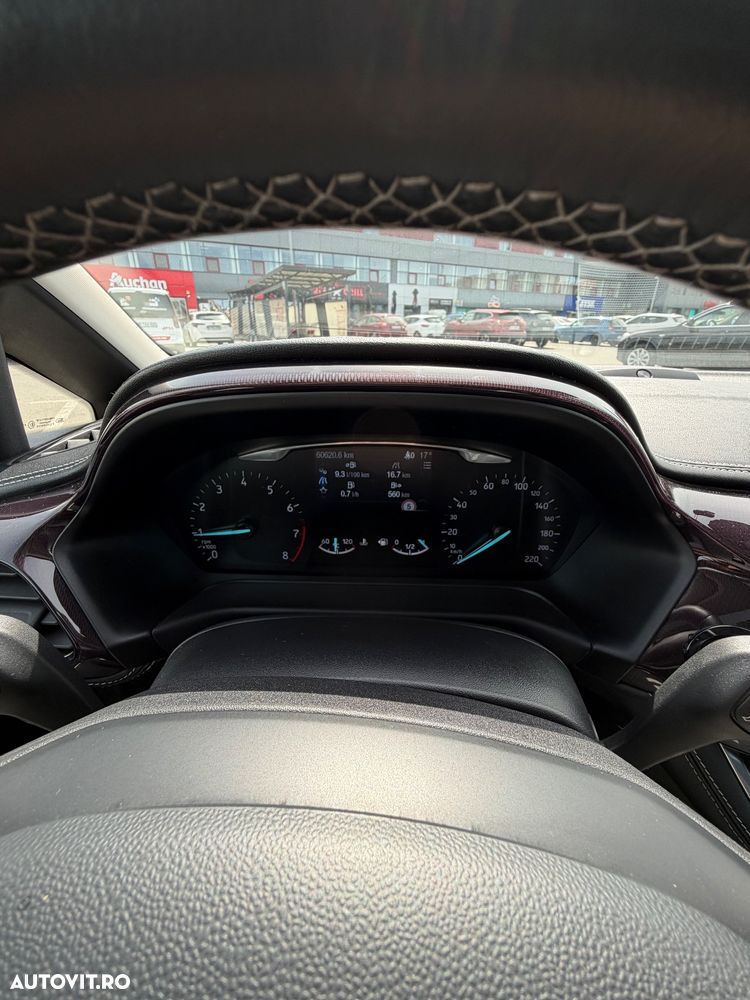 Ford Fiesta 1.0 EcoBoost Vignale - 11