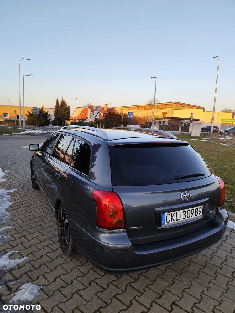 Toyota Avensis 2.2 D-4D Prestige - 5