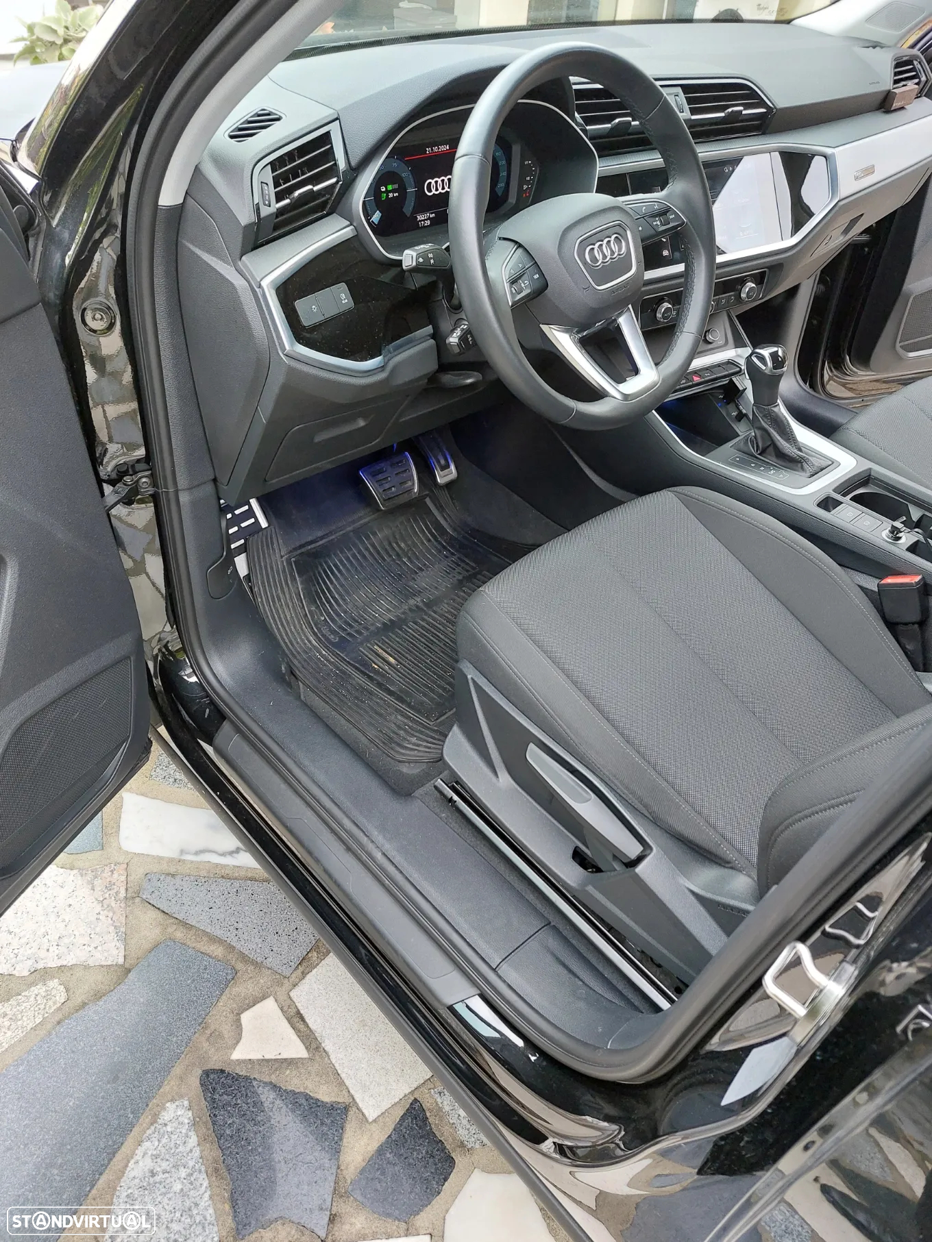 Audi Q3 45 TFSIe S tronic - 5