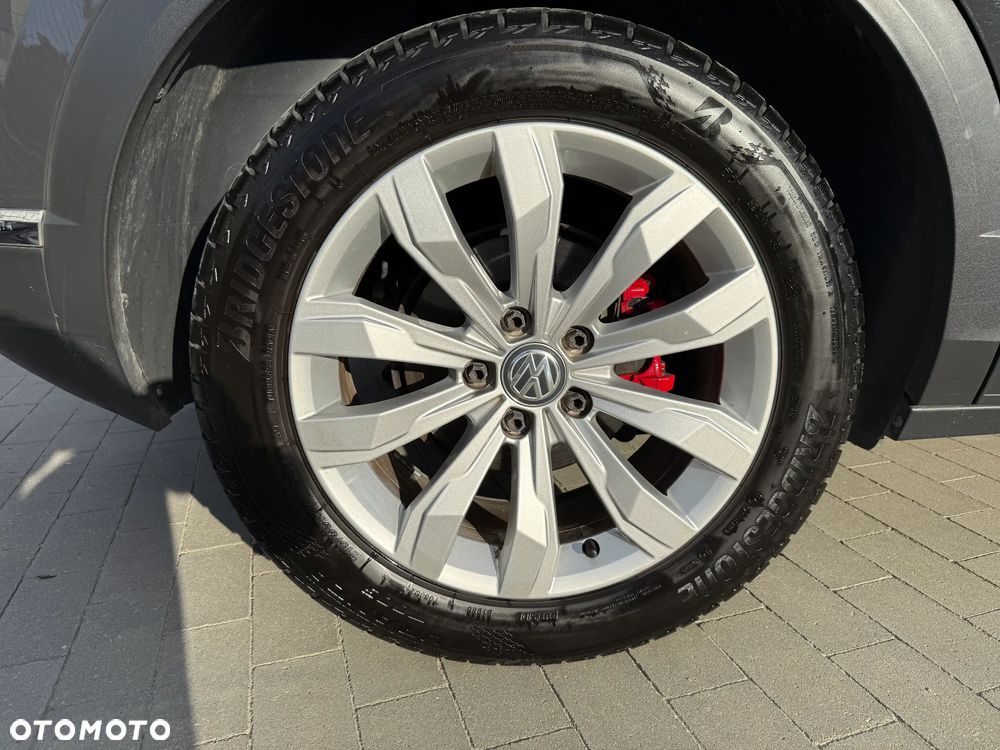 Volkswagen T-Roc - 24