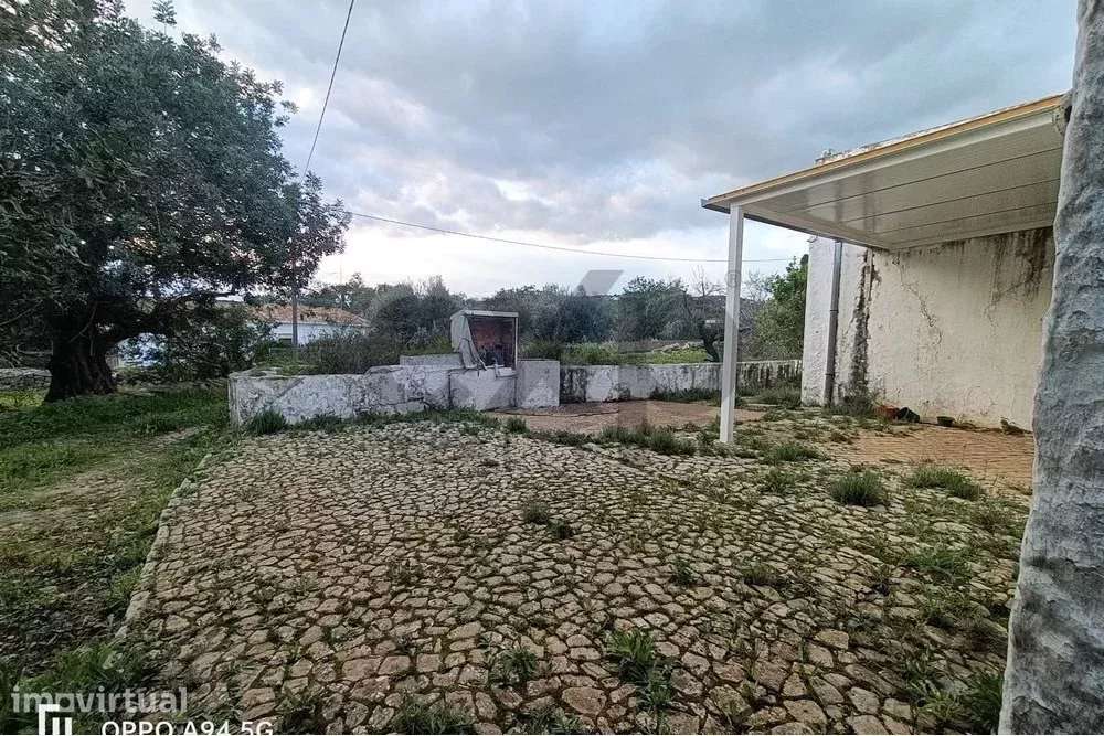 Casa independente com logradouro e terreno em Santa Barbada de Nexe, F - Grande imagem: 5/27