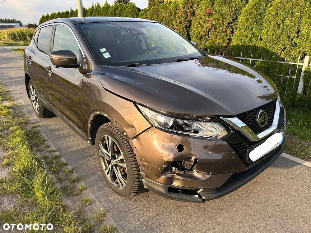 Nissan Qashqai - 2