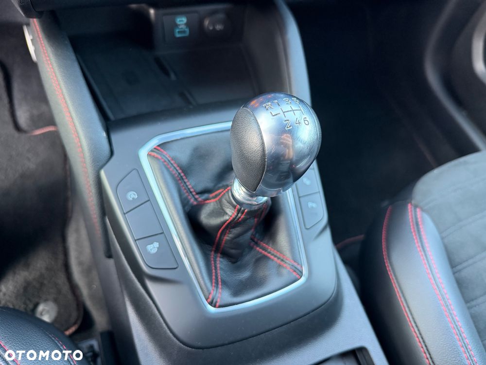 Ford Kuga 1.5 EcoBoost FWD ST-Line ASS GPF - 30