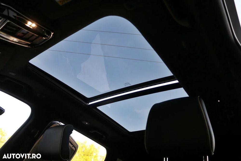 Jeep Grand Cherokee - 16