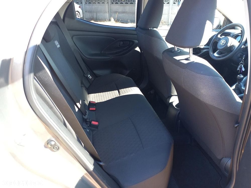 Toyota Yaris - 7