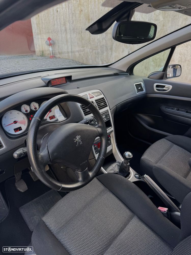 Peugeot 307 1.6 HDi Executive - 8