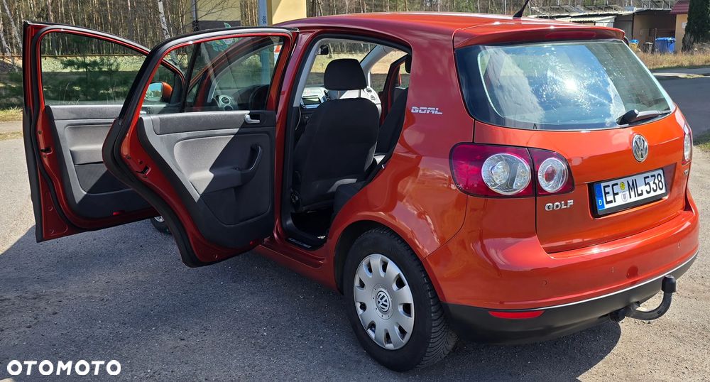Volkswagen Golf Plus 1.9 TDI DSG Goal - 17