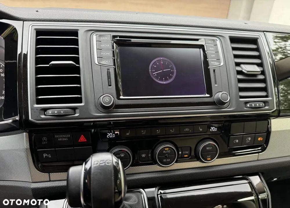 Volkswagen Multivan - 24