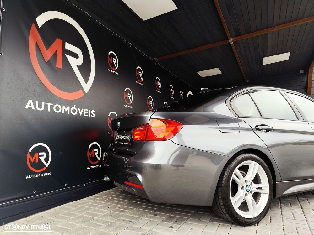 BMW 325 d Pack M - 34