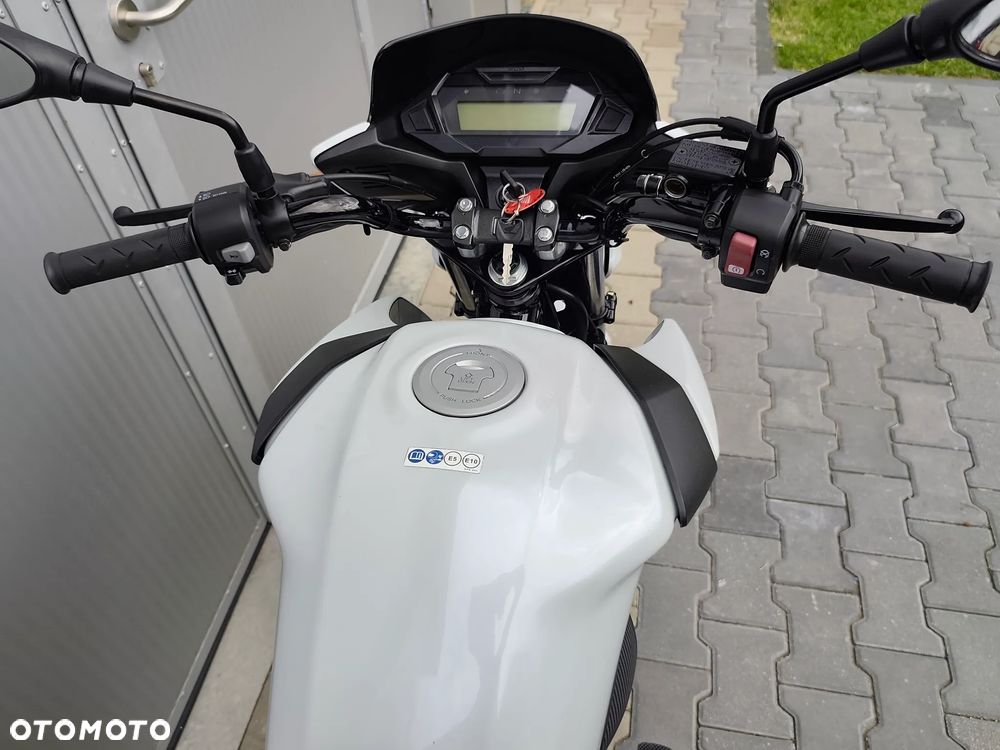 Honda CBF - 10