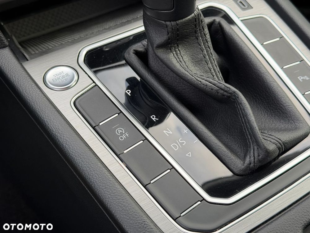 Volkswagen Passat 1.5 TSI EVO Business DSG - 23