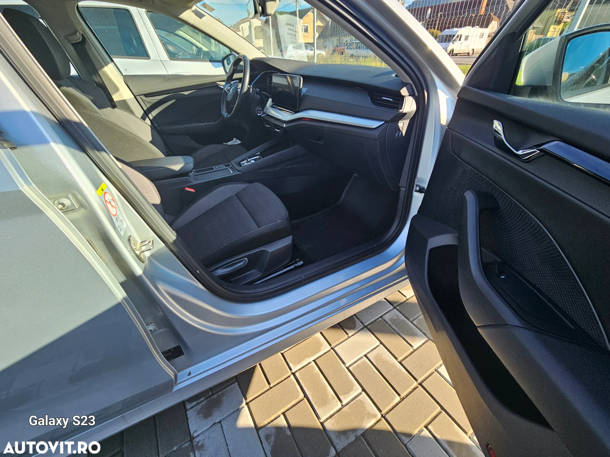 Skoda Octavia 2.0 TDI DSG Ambition - 17