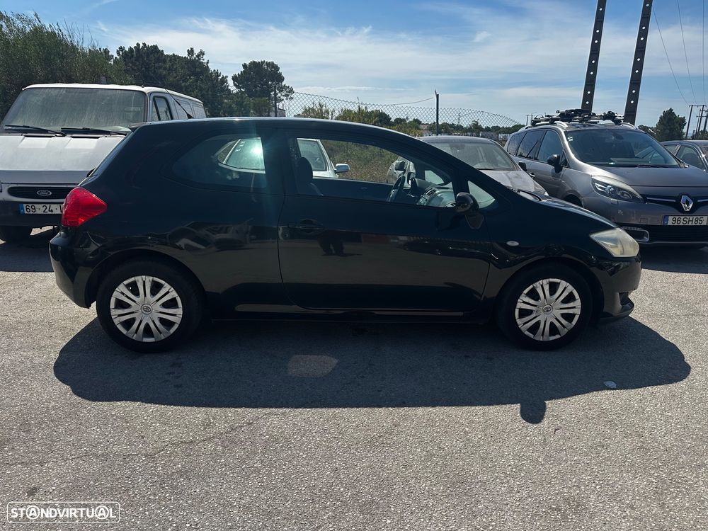 Toyota Auris 1.4 D-4D Life - 3