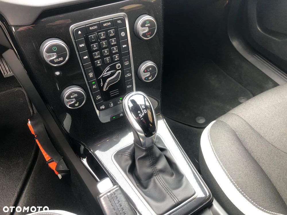 Volvo V40 D3 Geartronic Inscription - 27