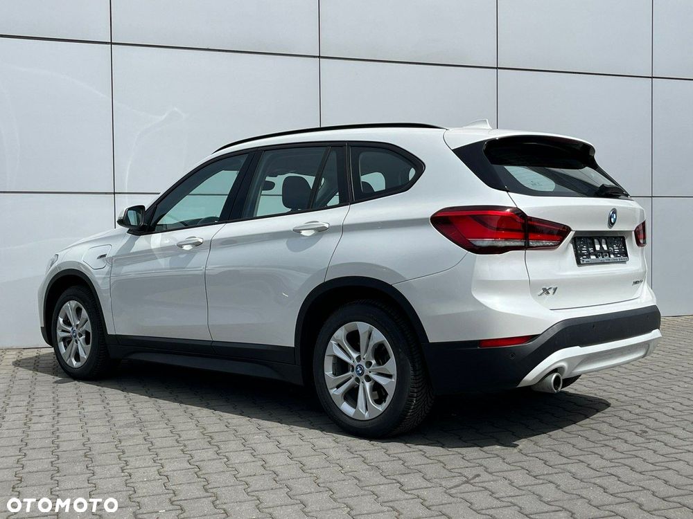 BMW X1 xDrive25e Advantage - 8