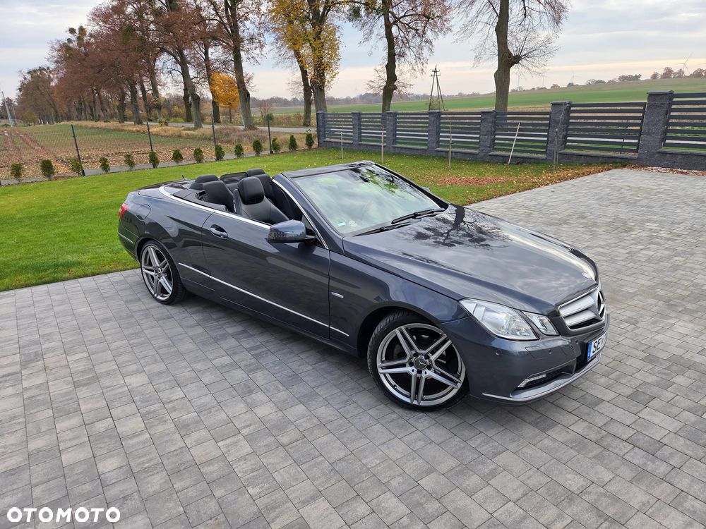 Mercedes-Benz Klasa E ver-e--klasse-cabrio-avantgarde - 3