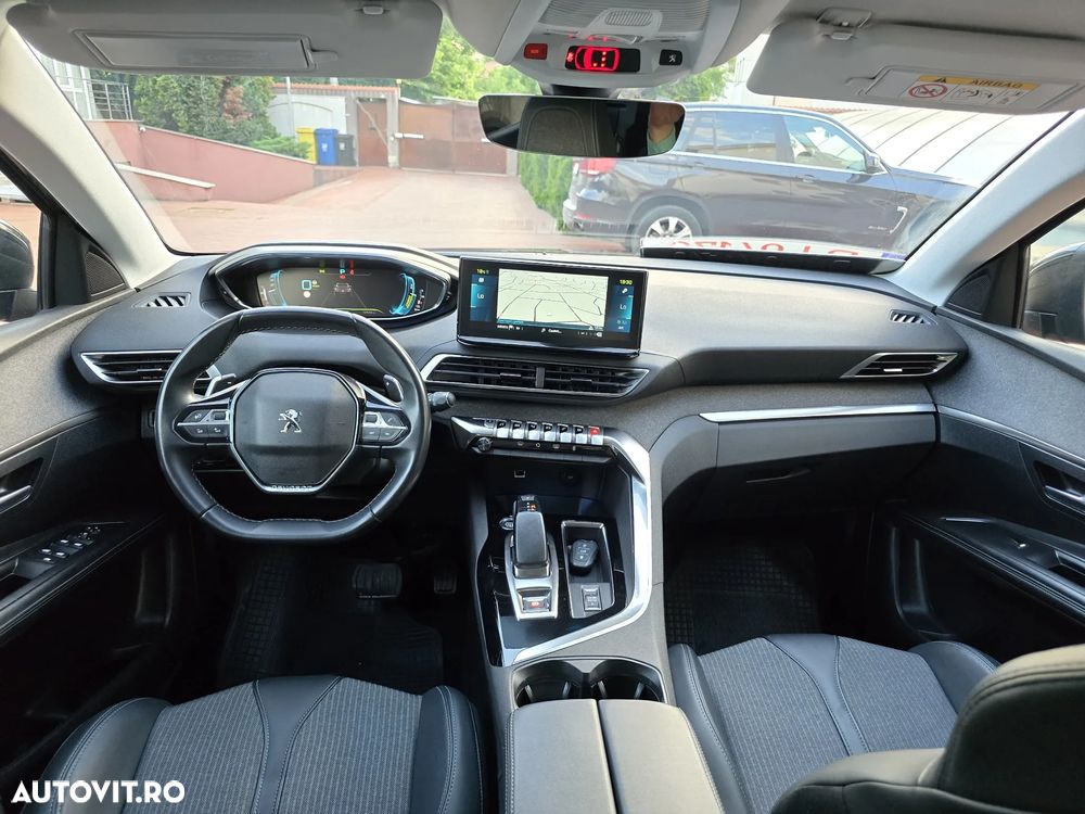 Peugeot 3008 Plug-In Hybrid4 300 e-EAT8 GT - 3