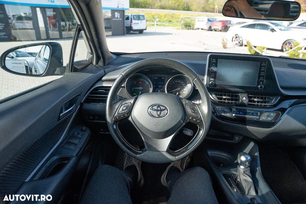 Toyota C-HR - 8