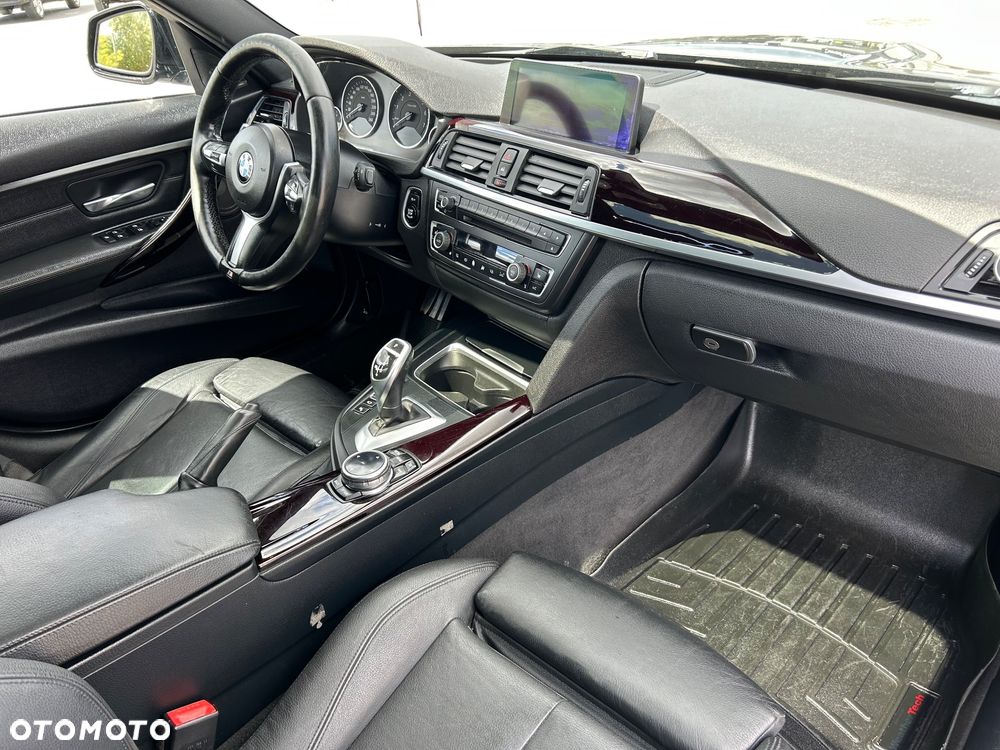 BMW Seria 3 335i xDrive Edition Sport - 13
