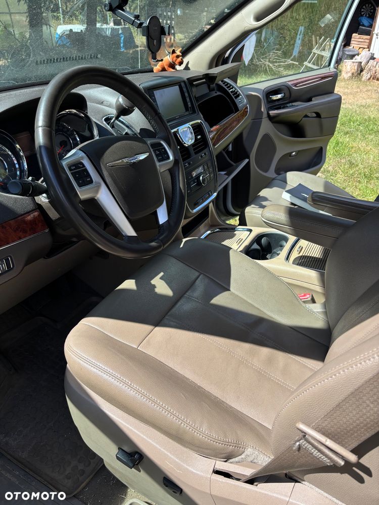 Chrysler Town & Country 3.6 Touring - 8