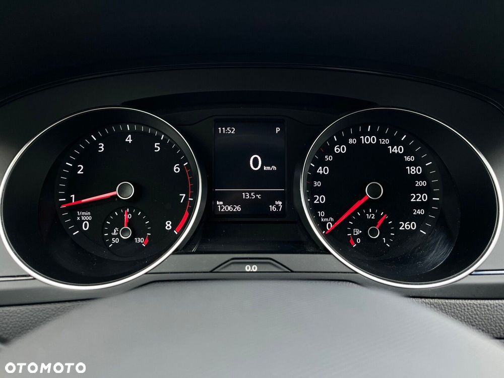 Volkswagen Passat 1.5 TSI EVO Business DSG - 23