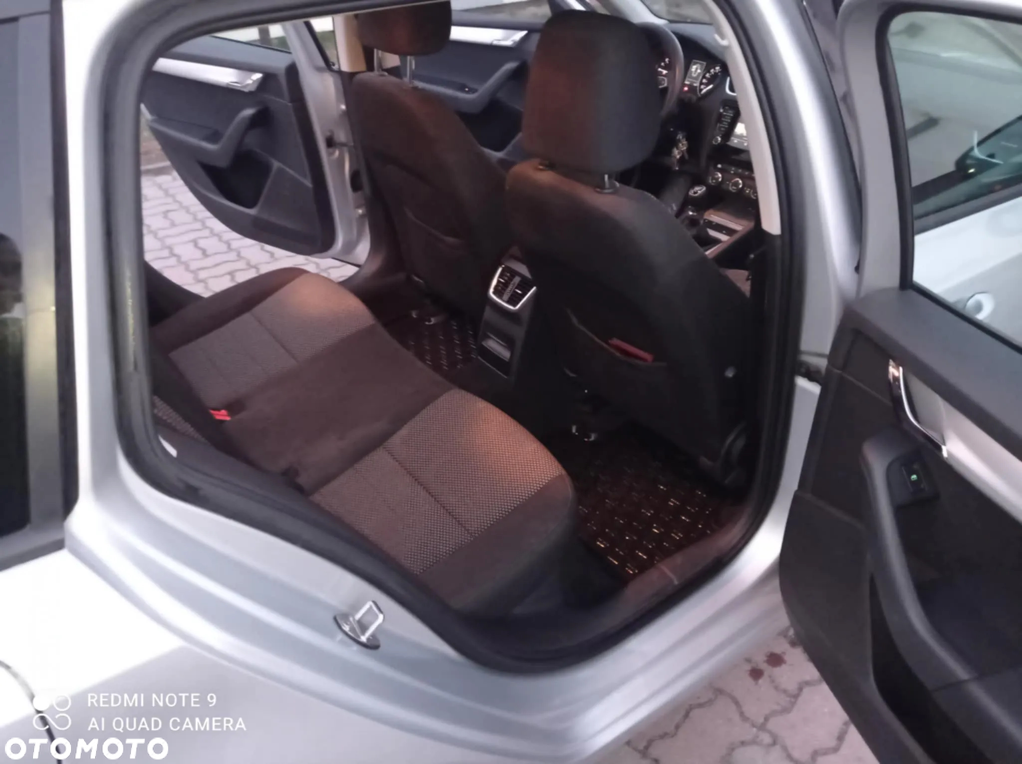 Skoda Octavia 1.6 TDI Edition - 14