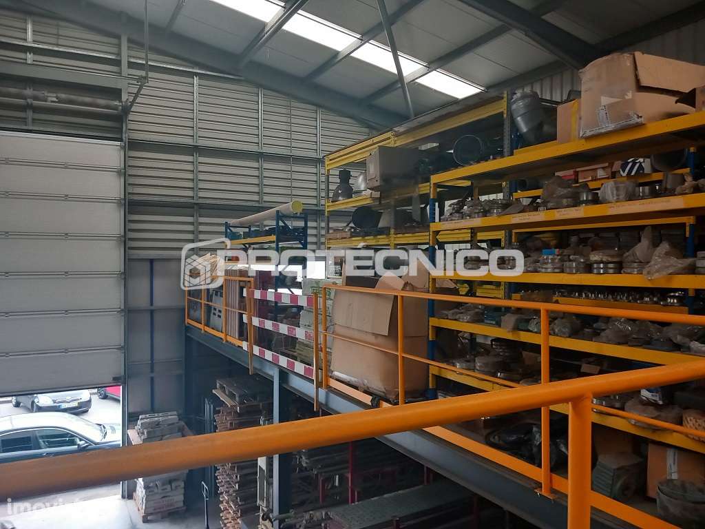 Armazém c/ 700m2 – Z. I. Taboeira - Grande imagem: 4/9