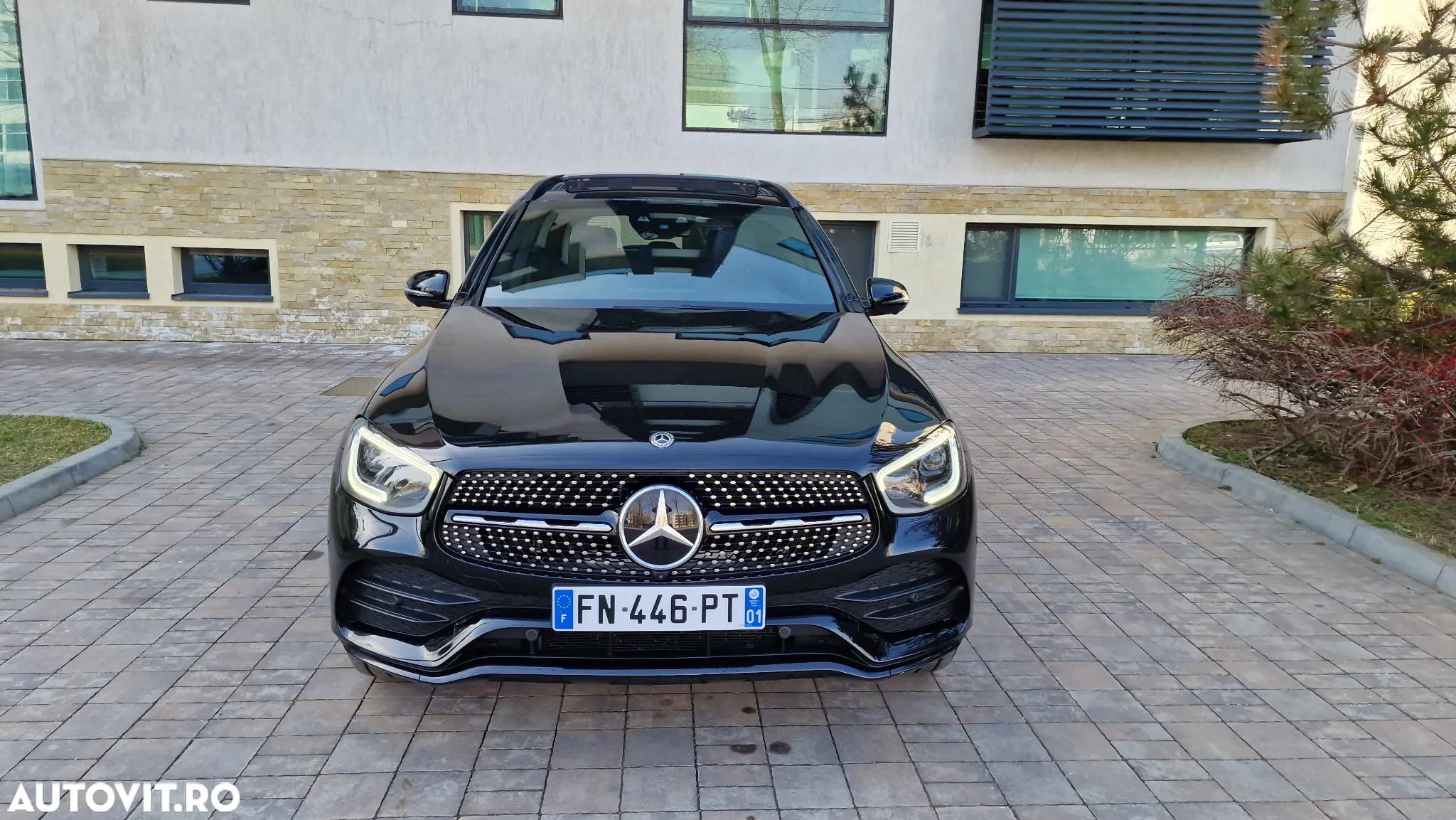 Mercedes-Benz GLC 300 d 4Matic 9G-TRONIC AMG Line Plus - 3