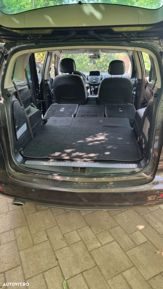 Opel Zafira - 8