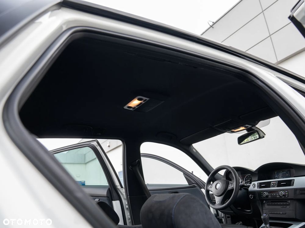 BMW Seria 3 318i Edition Sport - 25