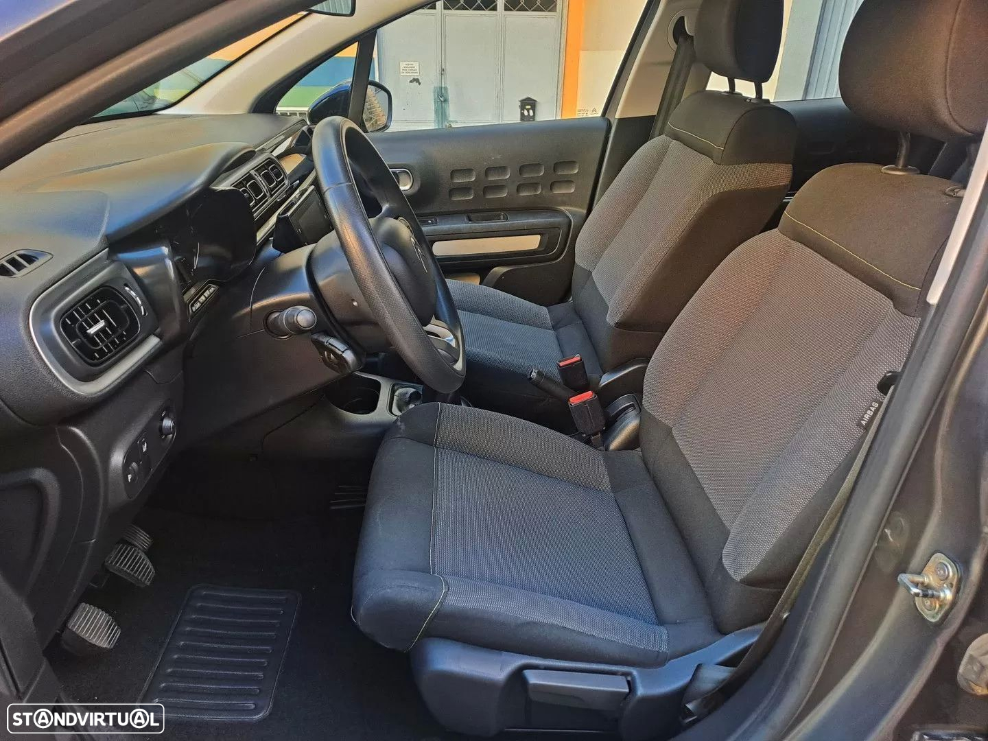 Citroën C3 1.2 PureTech Shine - 10
