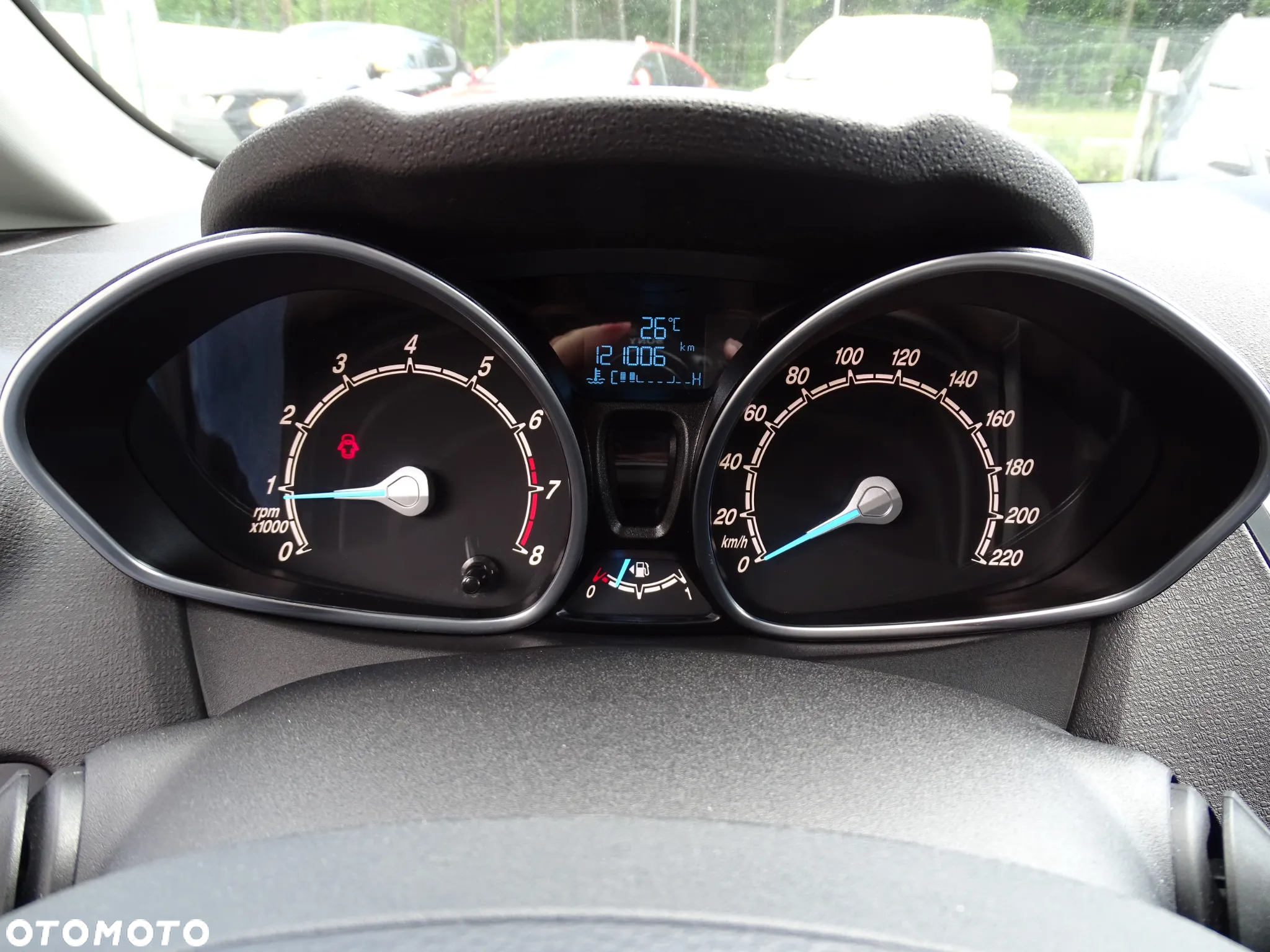 Ford Fiesta - 32