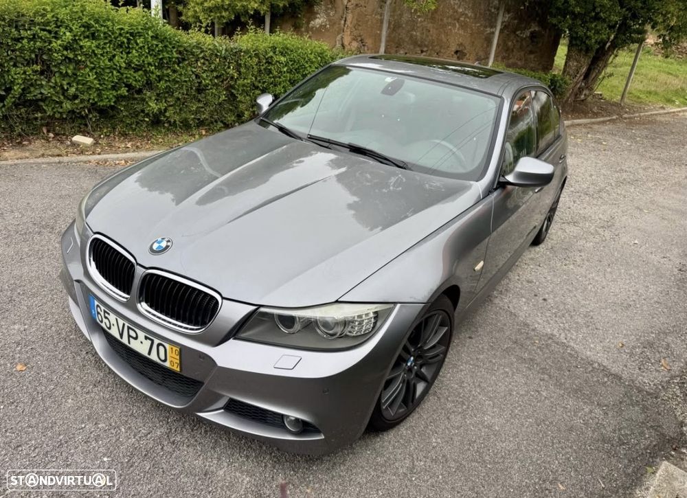 BMW 318 2010 photo 2