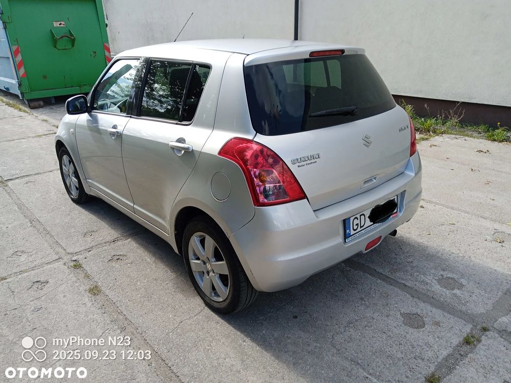 Suzuki Swift 1.3 JB Edition - 2