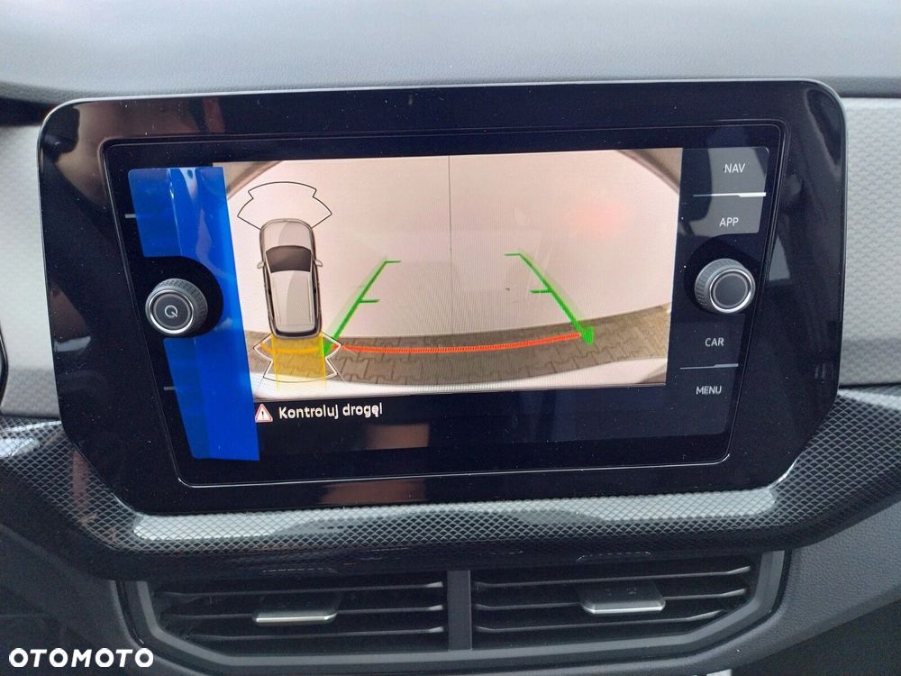 Volkswagen T-Cross - 13