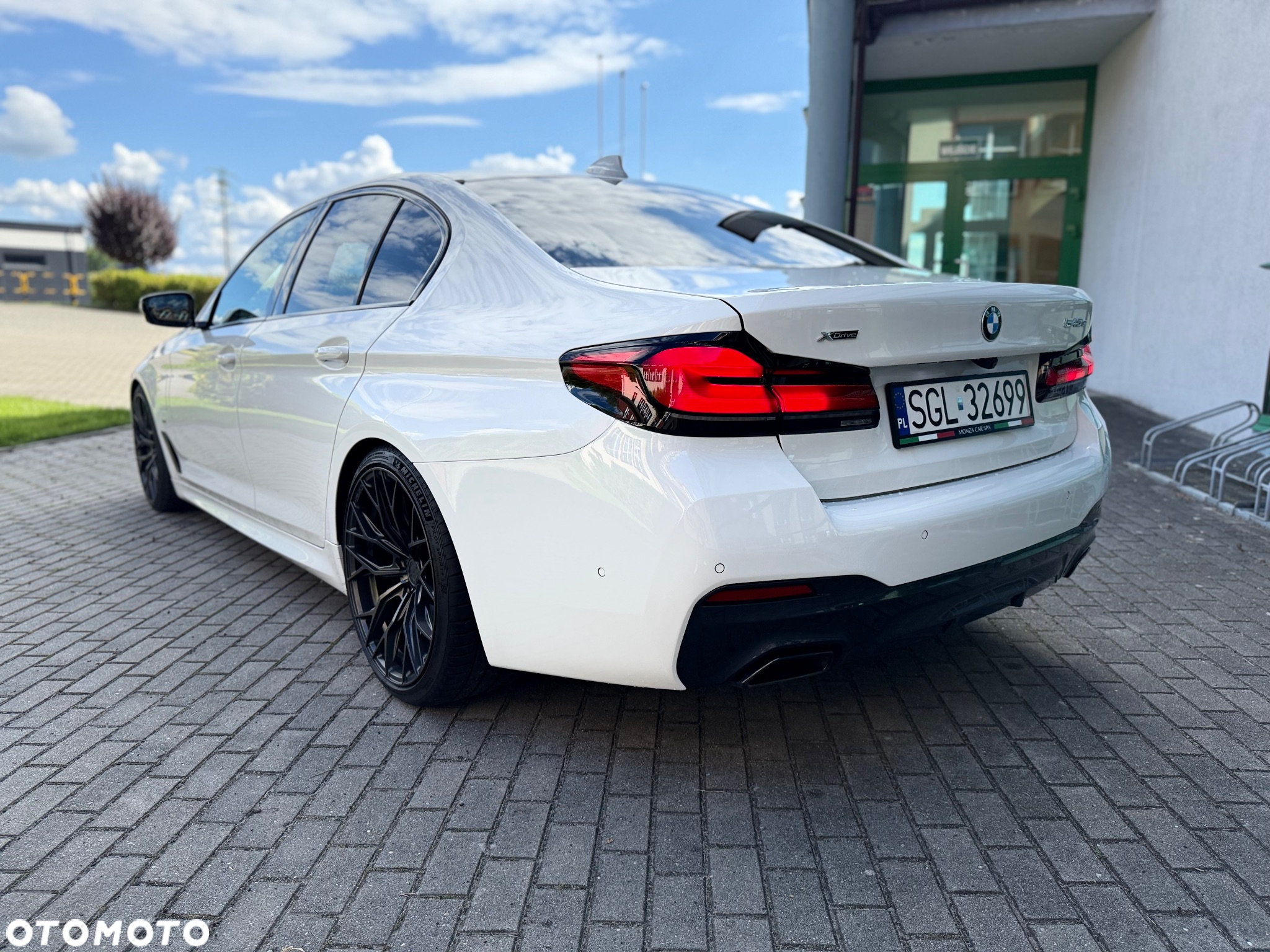 BMW Seria 5 545e xDrive M Sport sport - 10