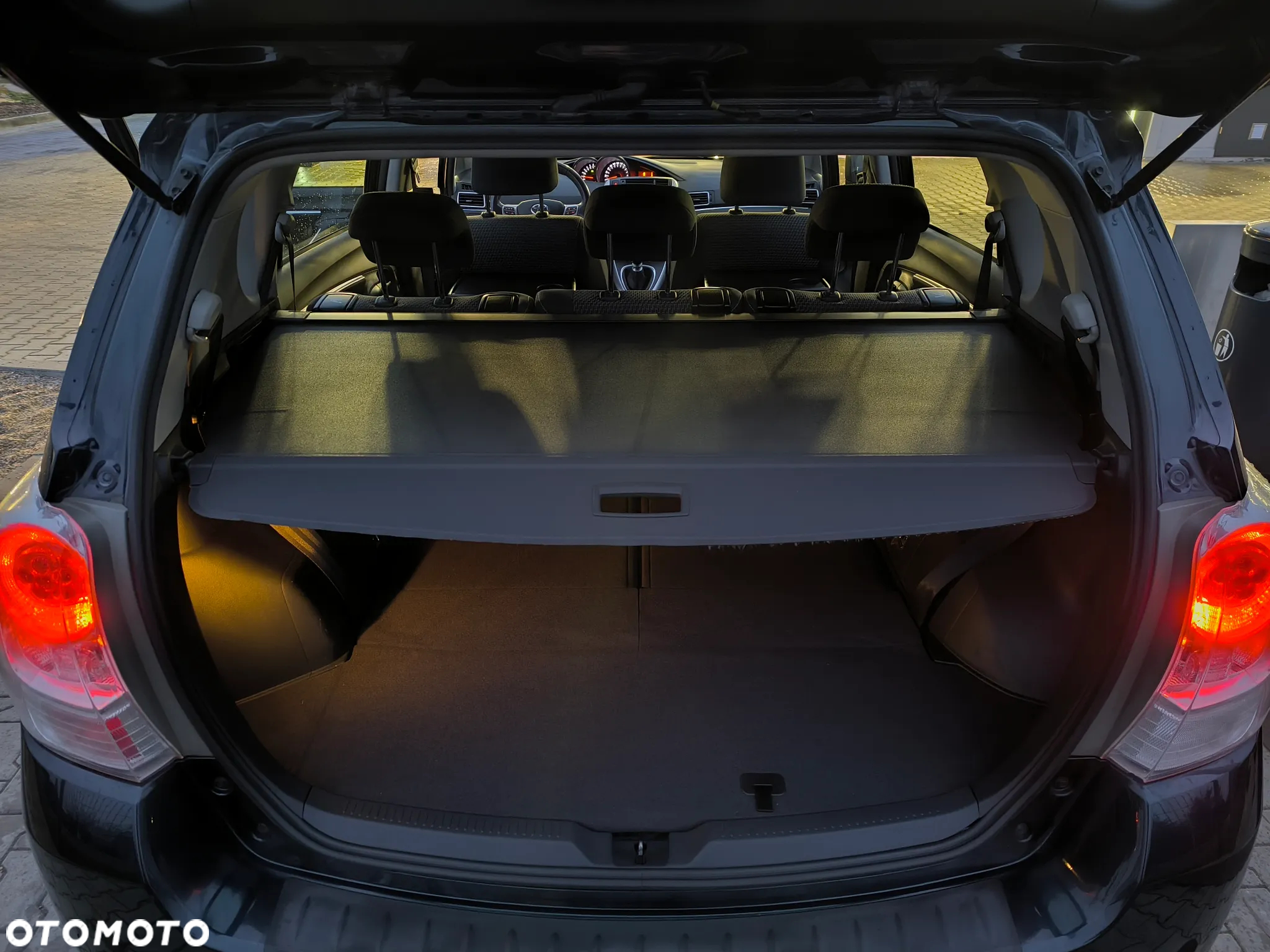 Toyota Verso 1.8 Premium 7os EU6 - 17