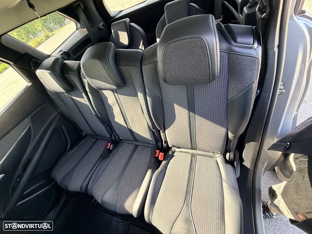 Peugeot 5008 1.5 BlueHDi Allure Pack EAT8 - 7