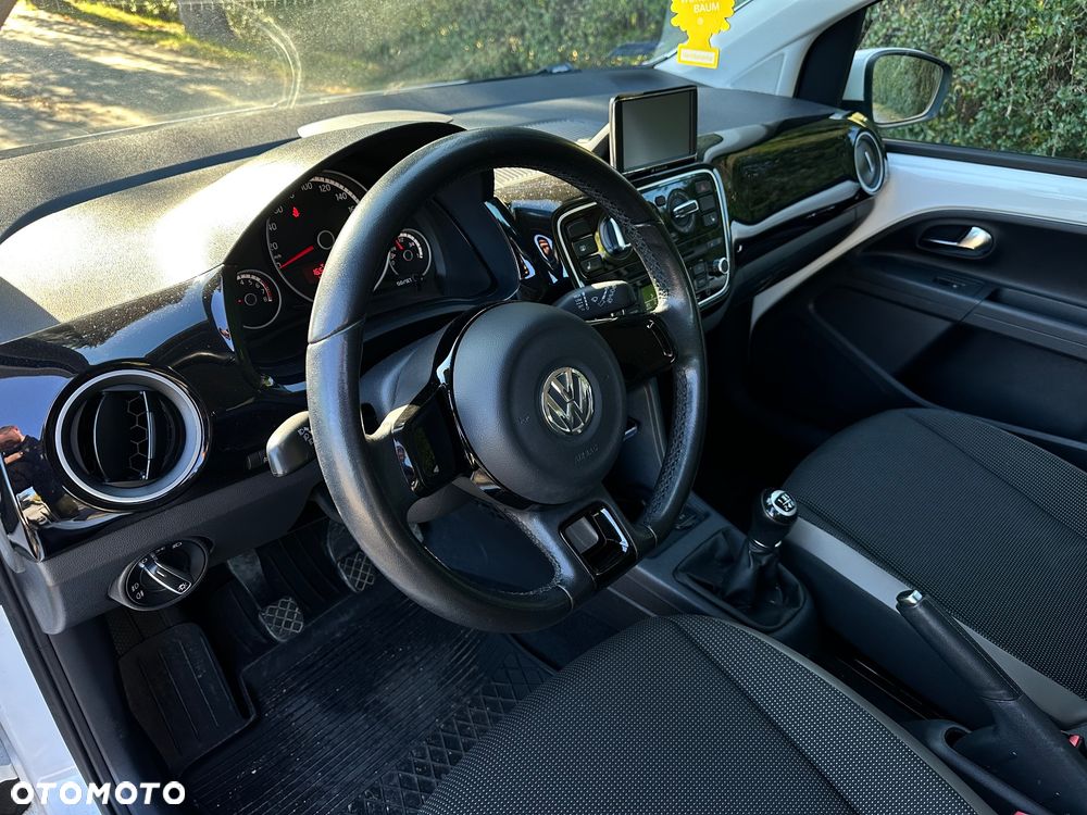 Volkswagen up! 1.0 high - 17
